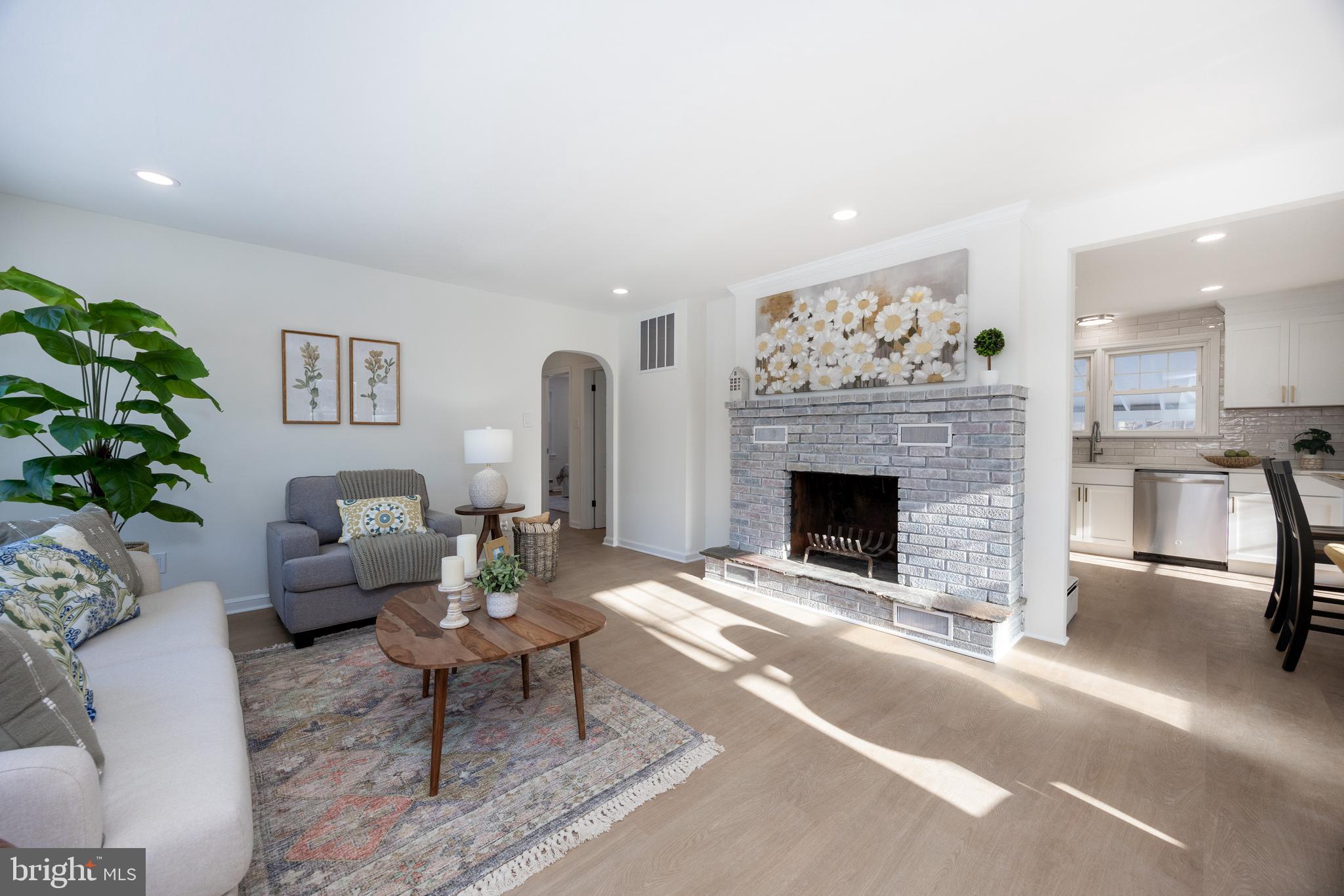 110 Merlin Road Phoenixville, PA 19460 - Photo 2 of 38 Enter into the open living room