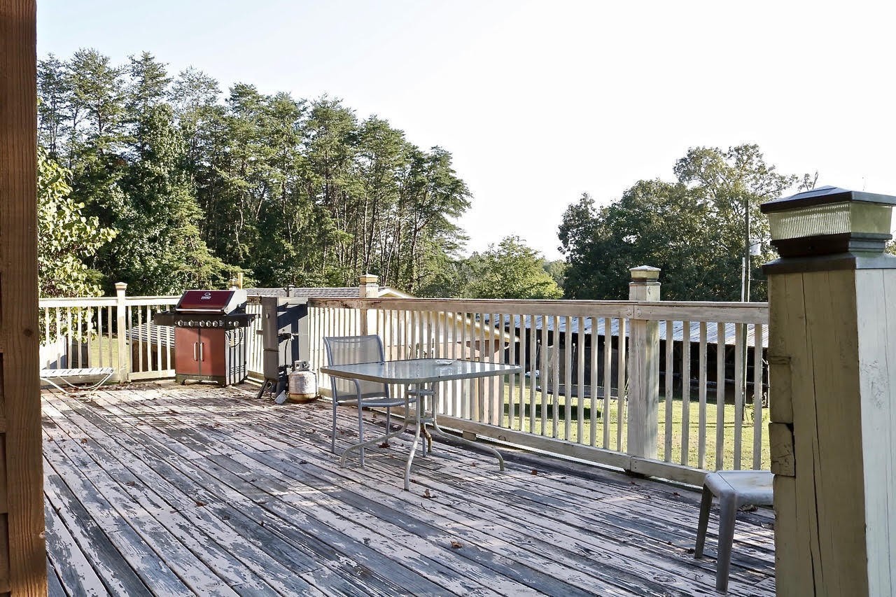 6502 Peterson Road Greenback, TN 37742 - Photo 6 of 26 Gallery Image 6