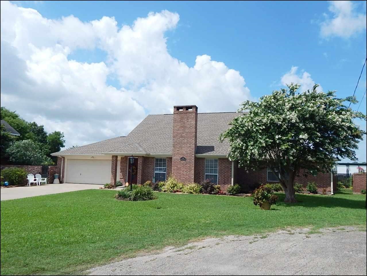 3901 Suncrest Circle Groves, TX 77619 - Photo 1 of 3