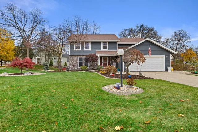 $585,000 | 981 Cedar Drive, Burlington, WI 53105