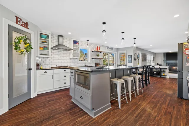 $585,000 | 981 Cedar Drive, Burlington, WI 53105