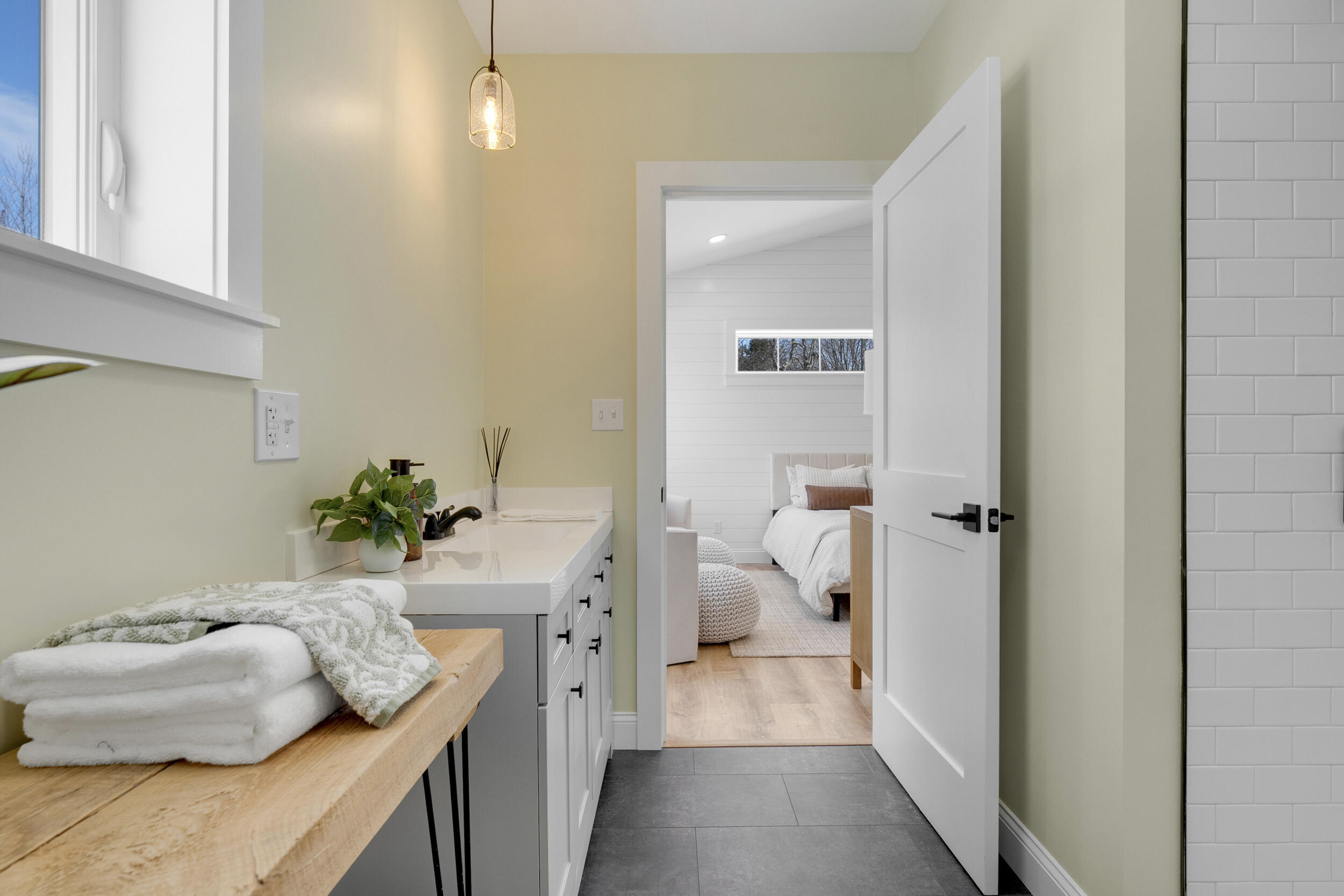 179 Weeks Road Gardiner, ME 04345 - Photo 45 of 96 33_179weeks-24