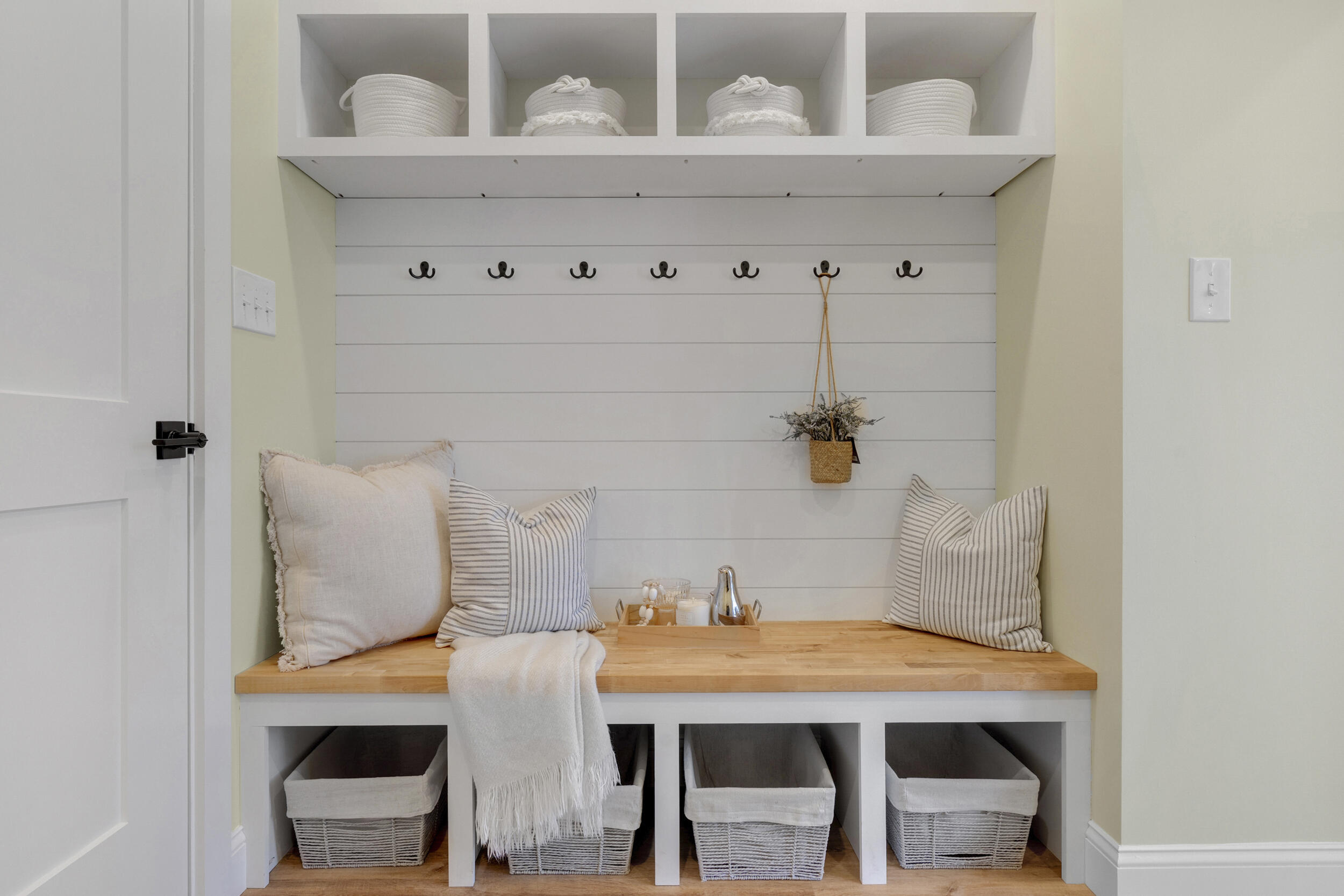 179 Weeks Road Gardiner, ME 04345 - Photo 7 of 81 49_179weeks-40