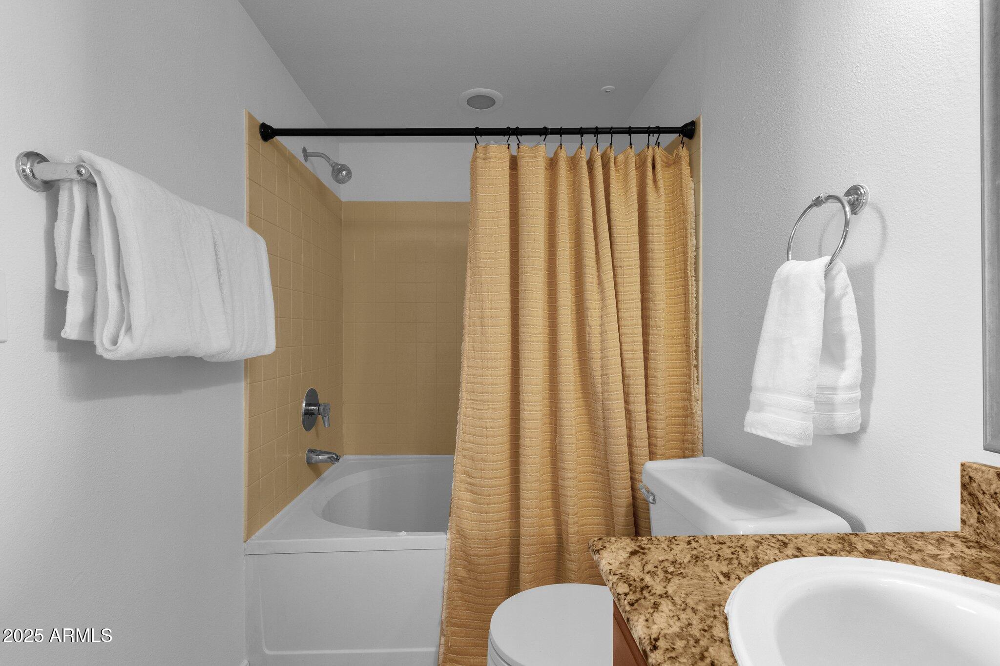 2134 East Broadway Road, Unit 2033 Tempe, AZ 85282 - Photo 16 of 23 Bathroom
