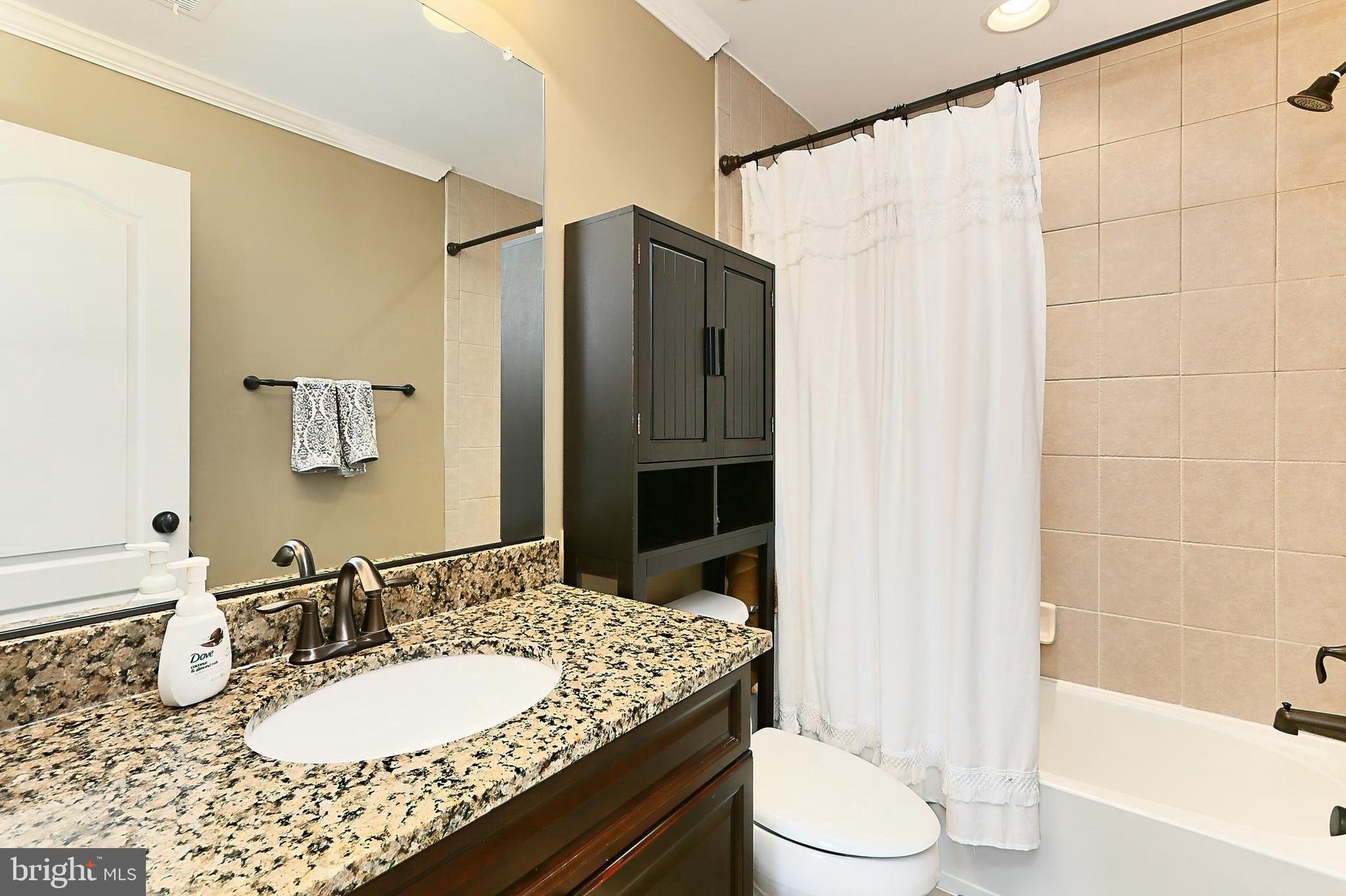 1619 Kirby Road McLean, VA 22101 - Photo 42 of 60 Bathroom to the junior suite