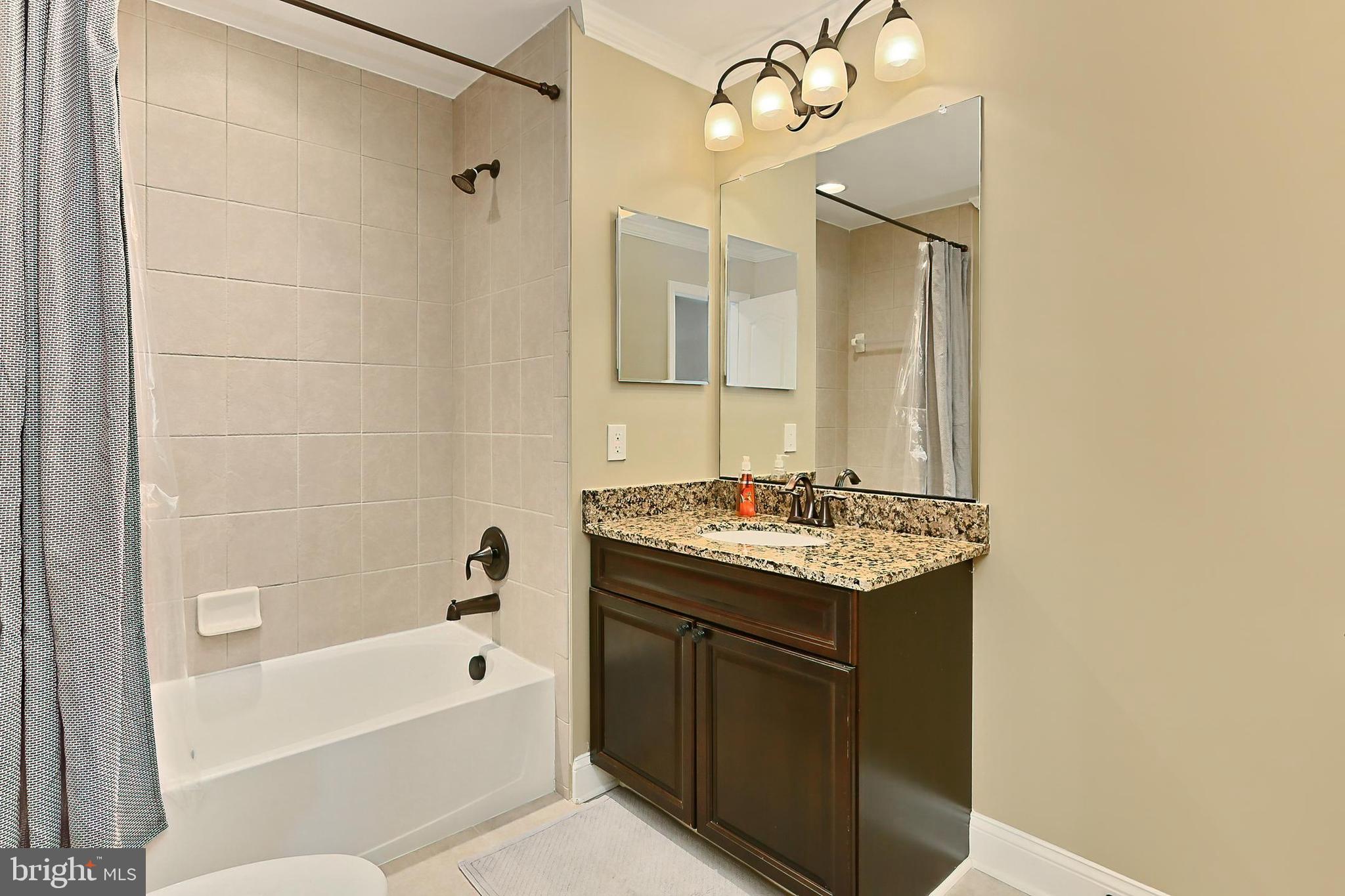 1619 Kirby Road McLean, VA 22101 - Photo 45 of 60 Upstairs hall bathroom