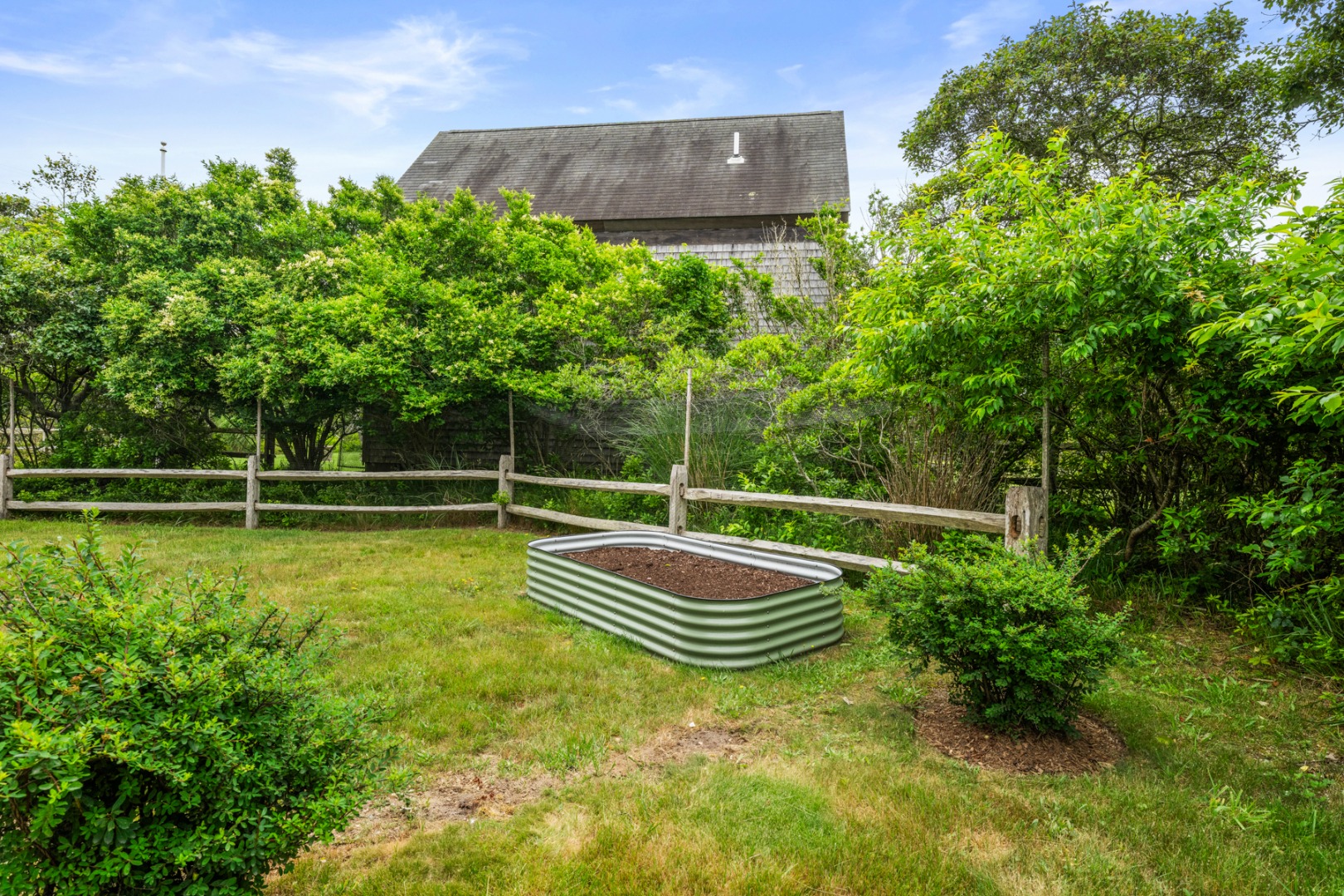 4 Berkley Street Nantucket, MA 02554 - Photo 45 of 47 a view of a tennis court