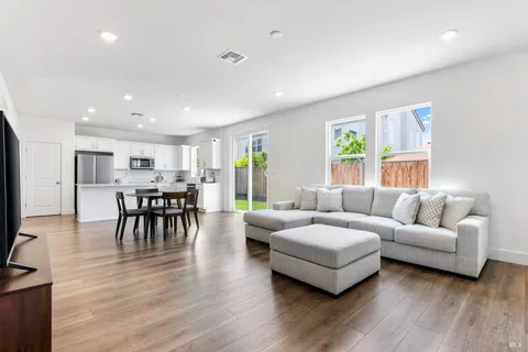 $749,000 | 153 Frontier Street, American Canyon, CA 94503