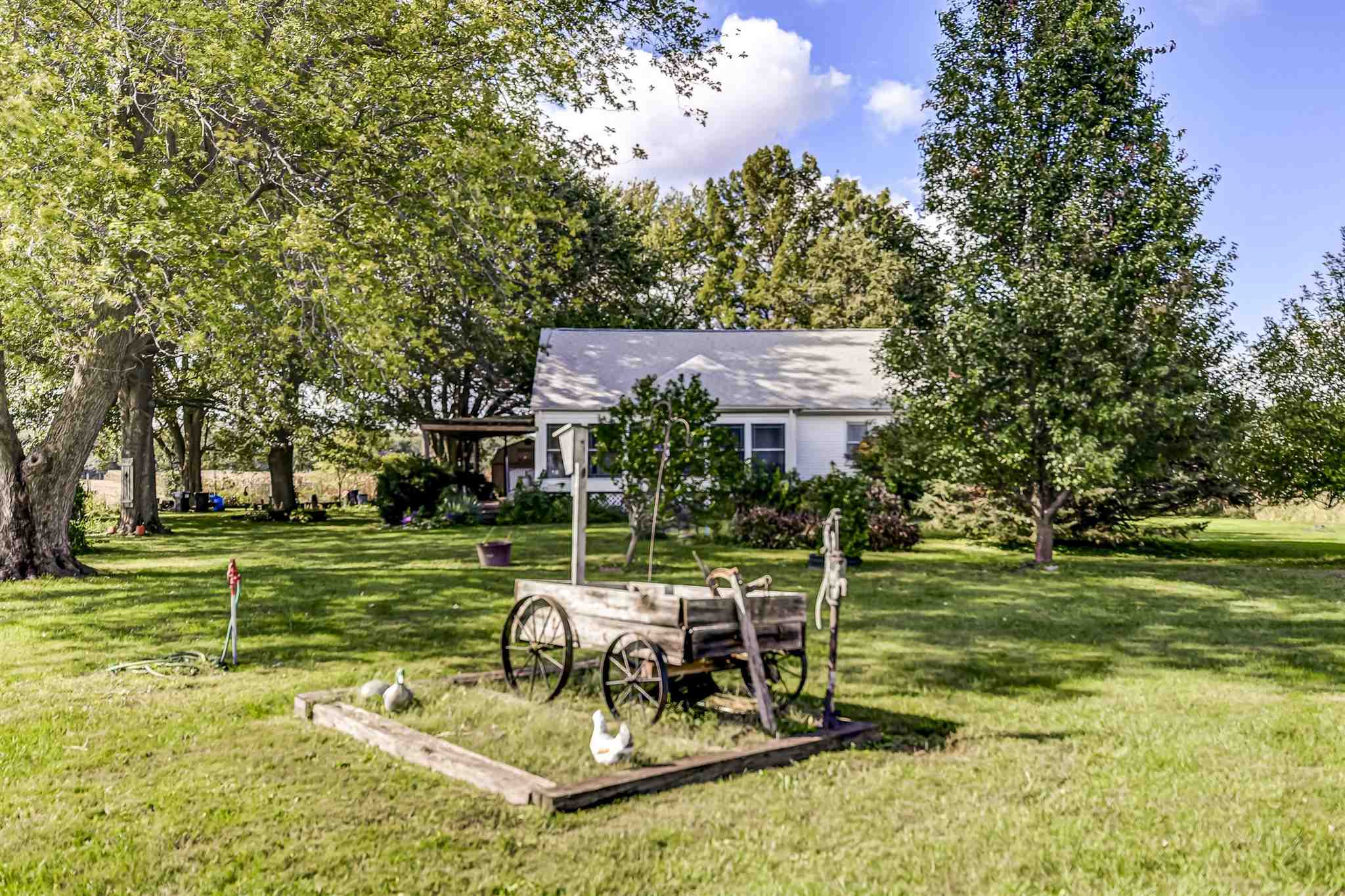 1811 Miller Road Riverton, IL 62561 - Photo 2 of 41 Gallery Image 2