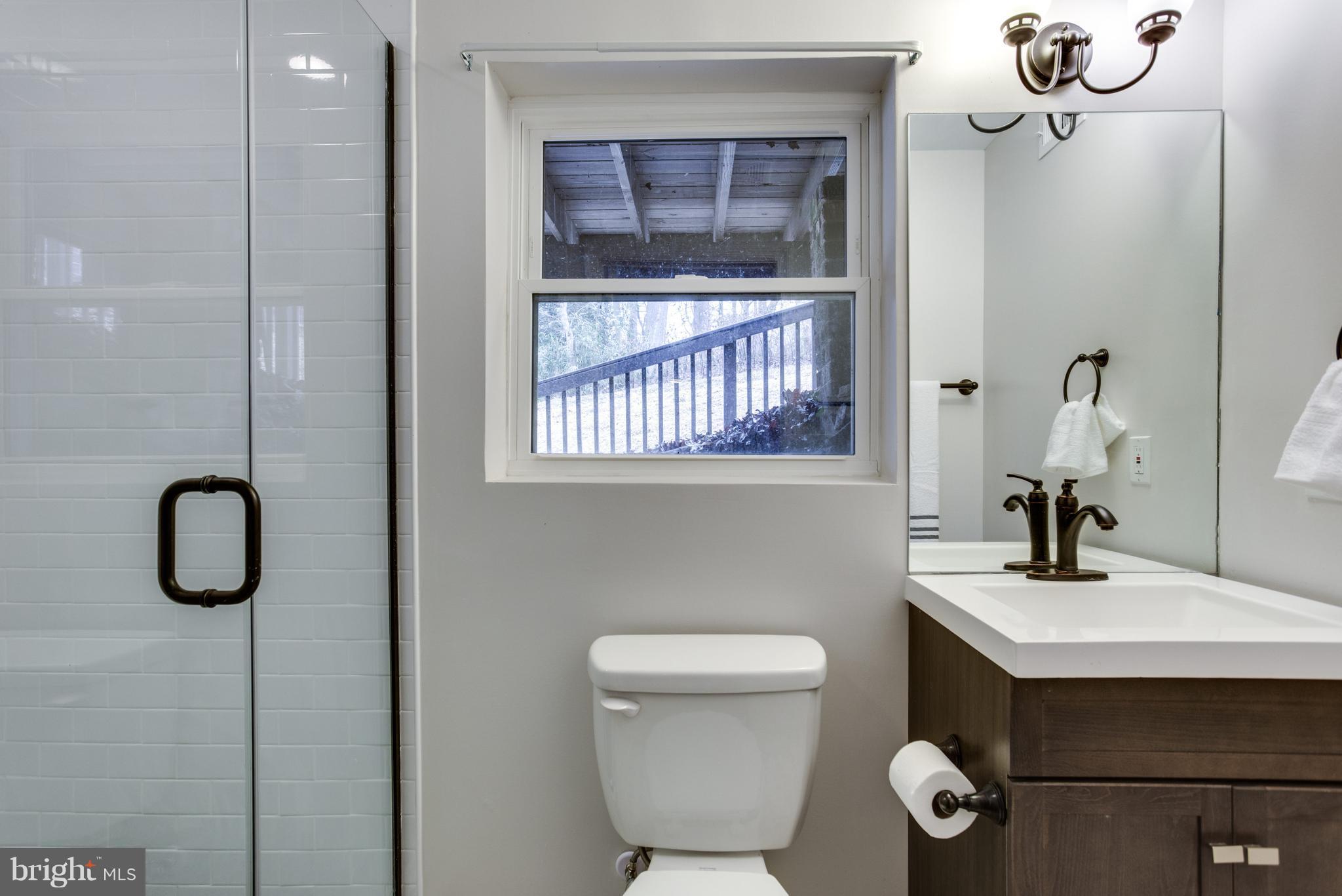 2925 Wilton Avenue Silver Spring, MD 20910 - Photo 23 of 30 Bath 3