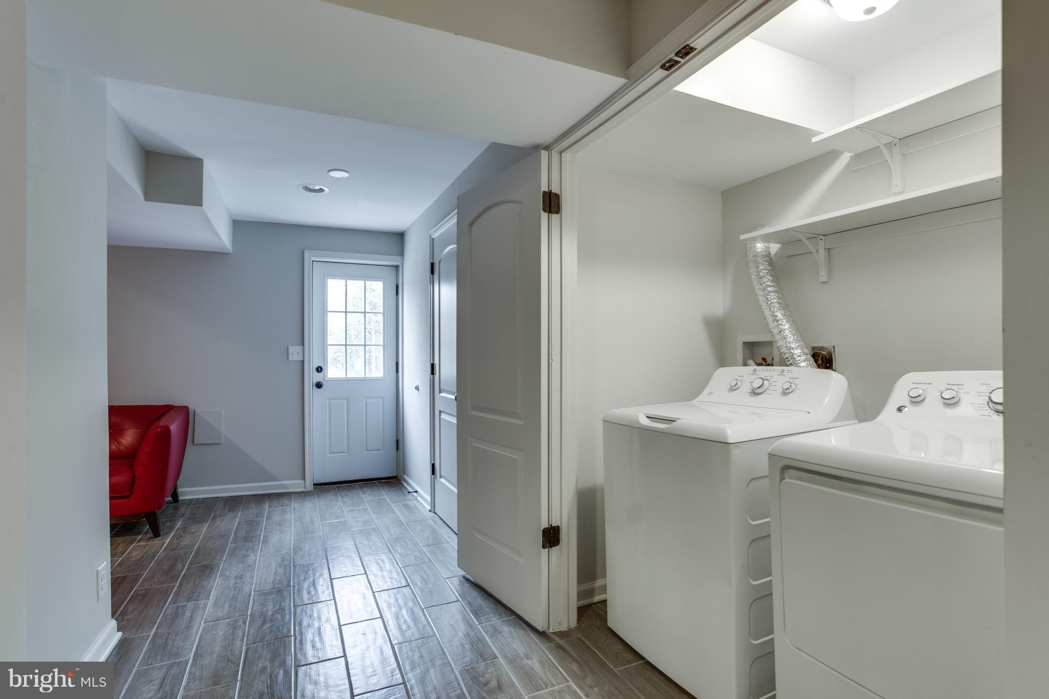 2925 Wilton Avenue Silver Spring, MD 20910 - Photo 24 of 30 Laundry Area