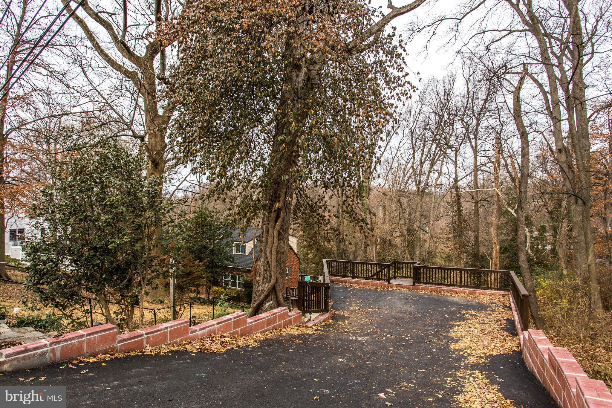 2925 Wilton Avenue Silver Spring, MD 20910 - Photo 27 of 30 Drive/Parking