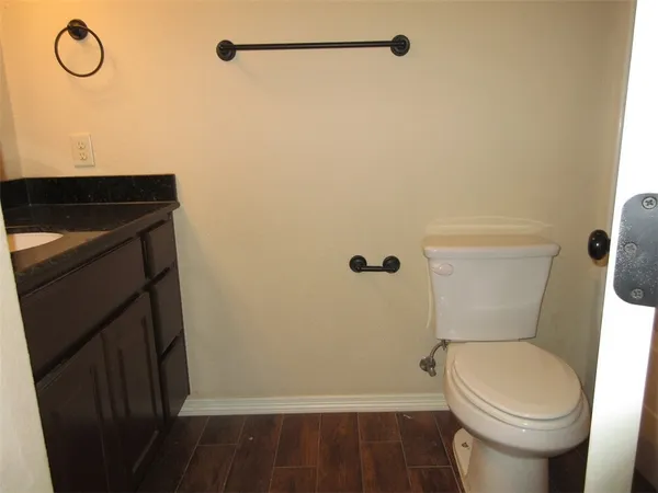 $3,000 | 103 Richards Street, College Station, TX 77840