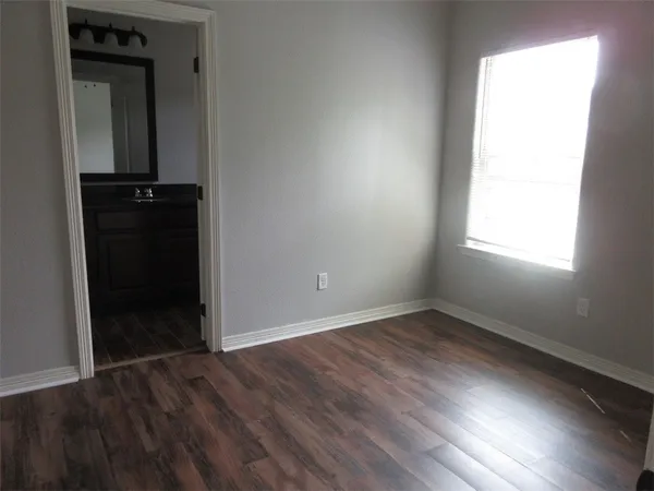 $3,000 | 103 Richards Street, College Station, TX 77840