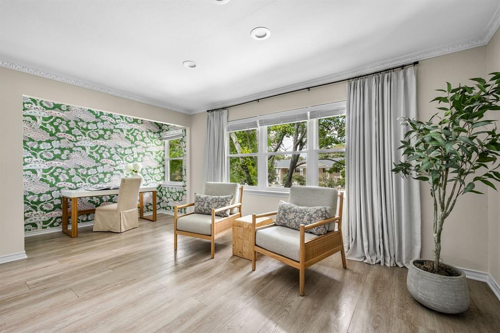 6226 Bandera Avenue, Unit C Dallas, TX 75225 - Photo 4 of 19 a living room with furniture and a large window