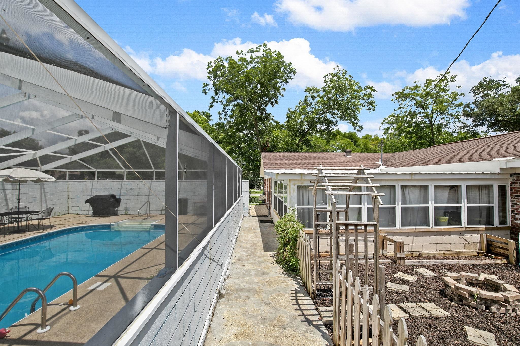 13017 5th Street Lillian, AL 36549 - Photo 36 of 58 Pool