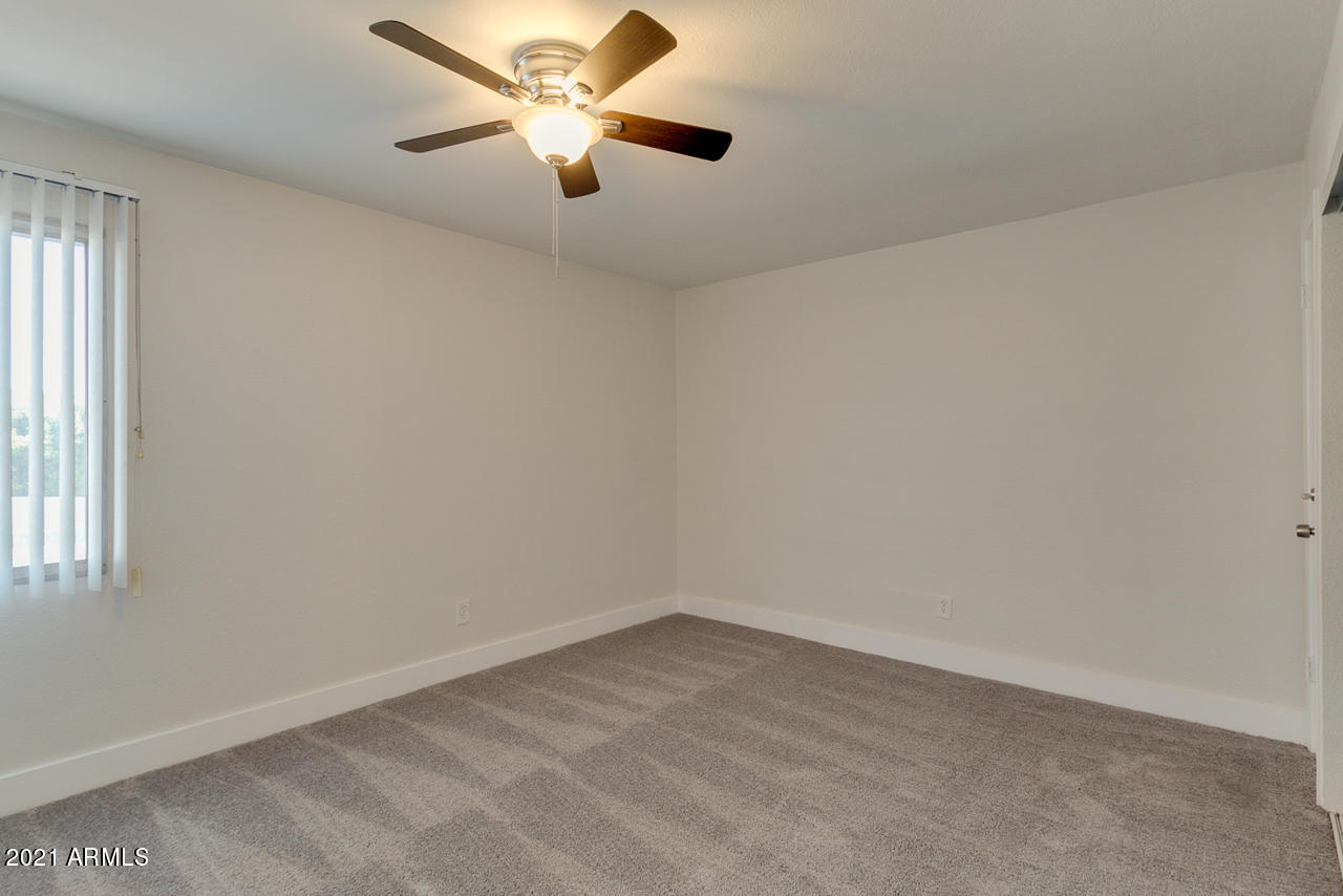 4201 East Camelback Road, Unit 82 Phoenix, AZ 85018 - Photo 19 of 23 2nd bedroom