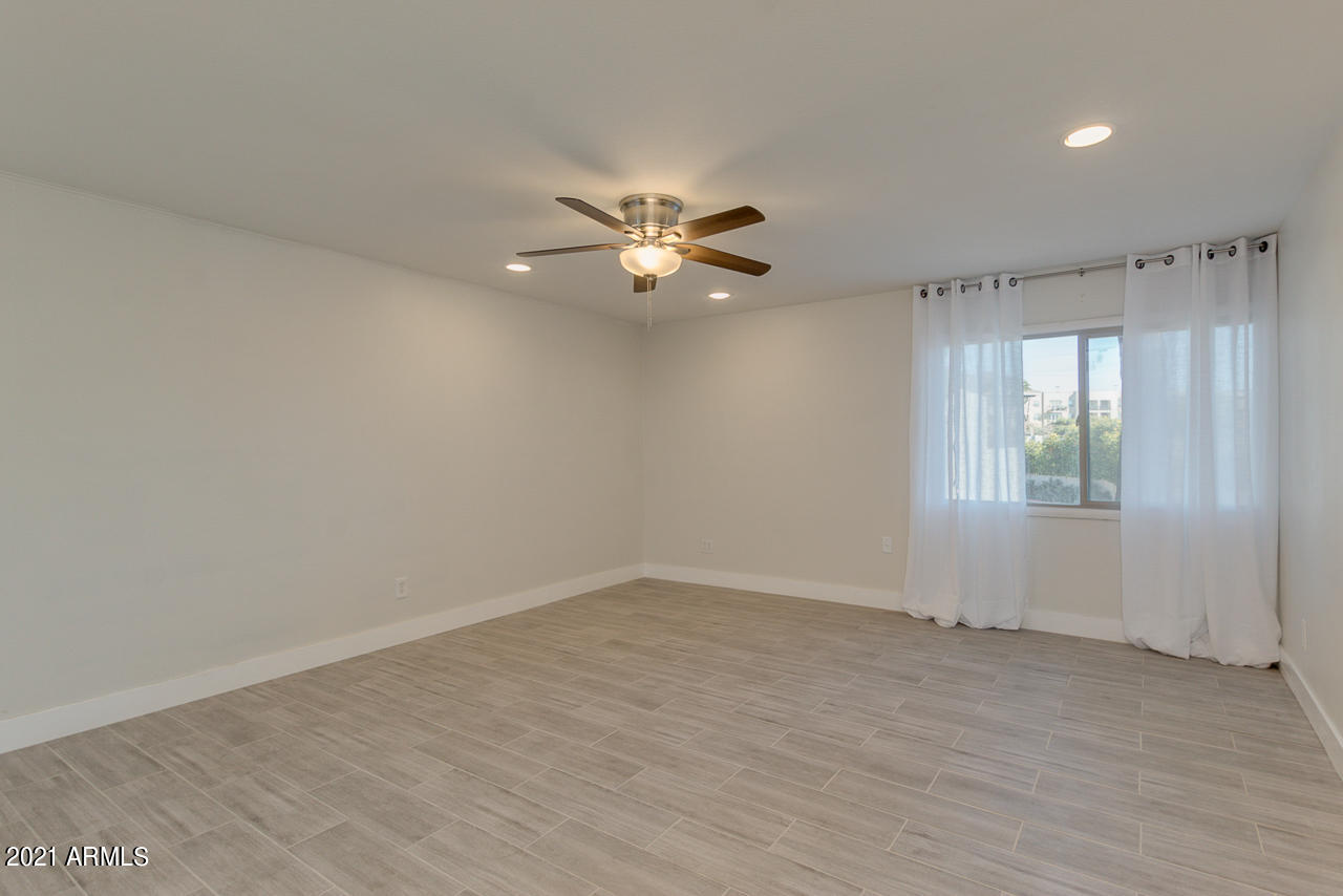 4201 East Camelback Road, Unit 82 Phoenix, AZ 85018 - Photo 2 of 23 29-Camelback
