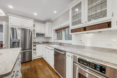 $1,875,000 | 918 Ashland Avenue, Wilmette, IL 60091