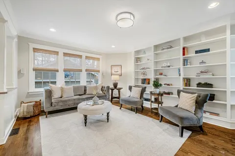 $1,875,000 | 918 Ashland Avenue, Wilmette, IL 60091