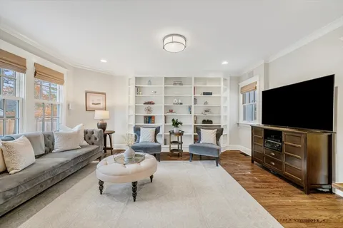 $1,875,000 | 918 Ashland Avenue, Wilmette, IL 60091