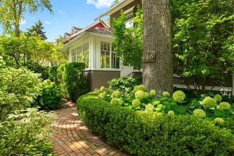 $1,875,000 | 918 Ashland Avenue, Wilmette, IL 60091