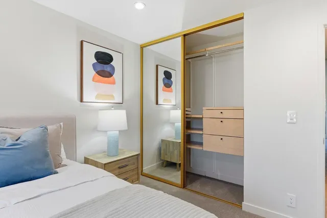 $725,000 | 831 West California Avenue, Unit V, Sunnyvale, CA 94086