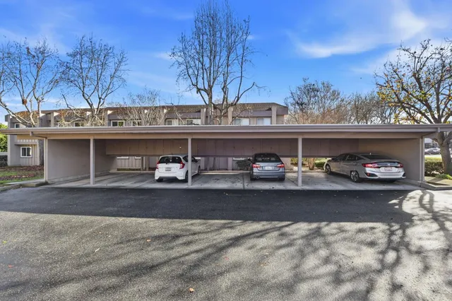 $725,000 | 831 West California Avenue, Unit V, Sunnyvale, CA 94086