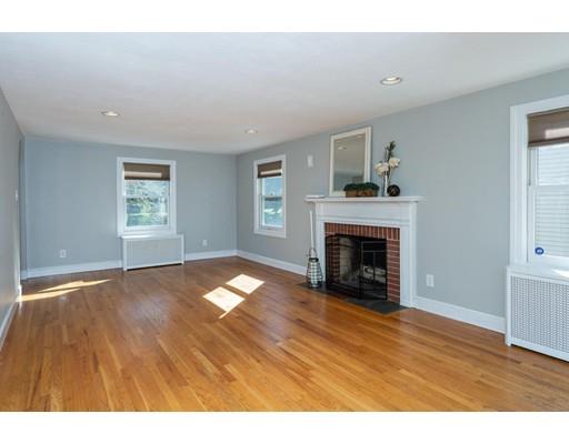 206 Burbank Road Longmeadow, MA 01106 - Photo 3 of 28 Gallery Image 3