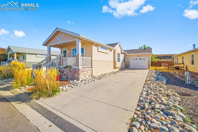a house view with a outdoor space