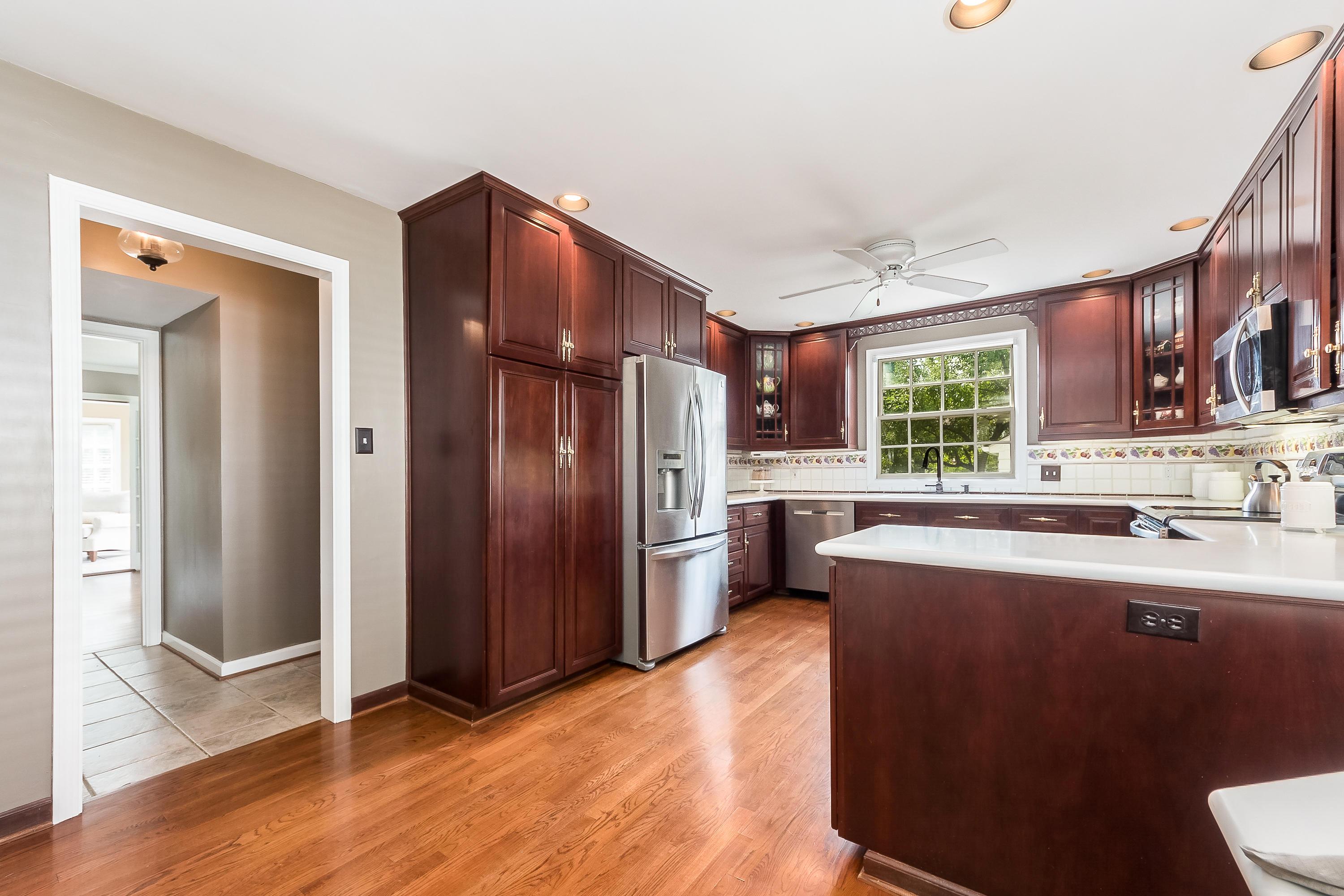 2271 Brixton Road Columbus, OH 43221 - Photo 14 of 55 Gallery Image 14