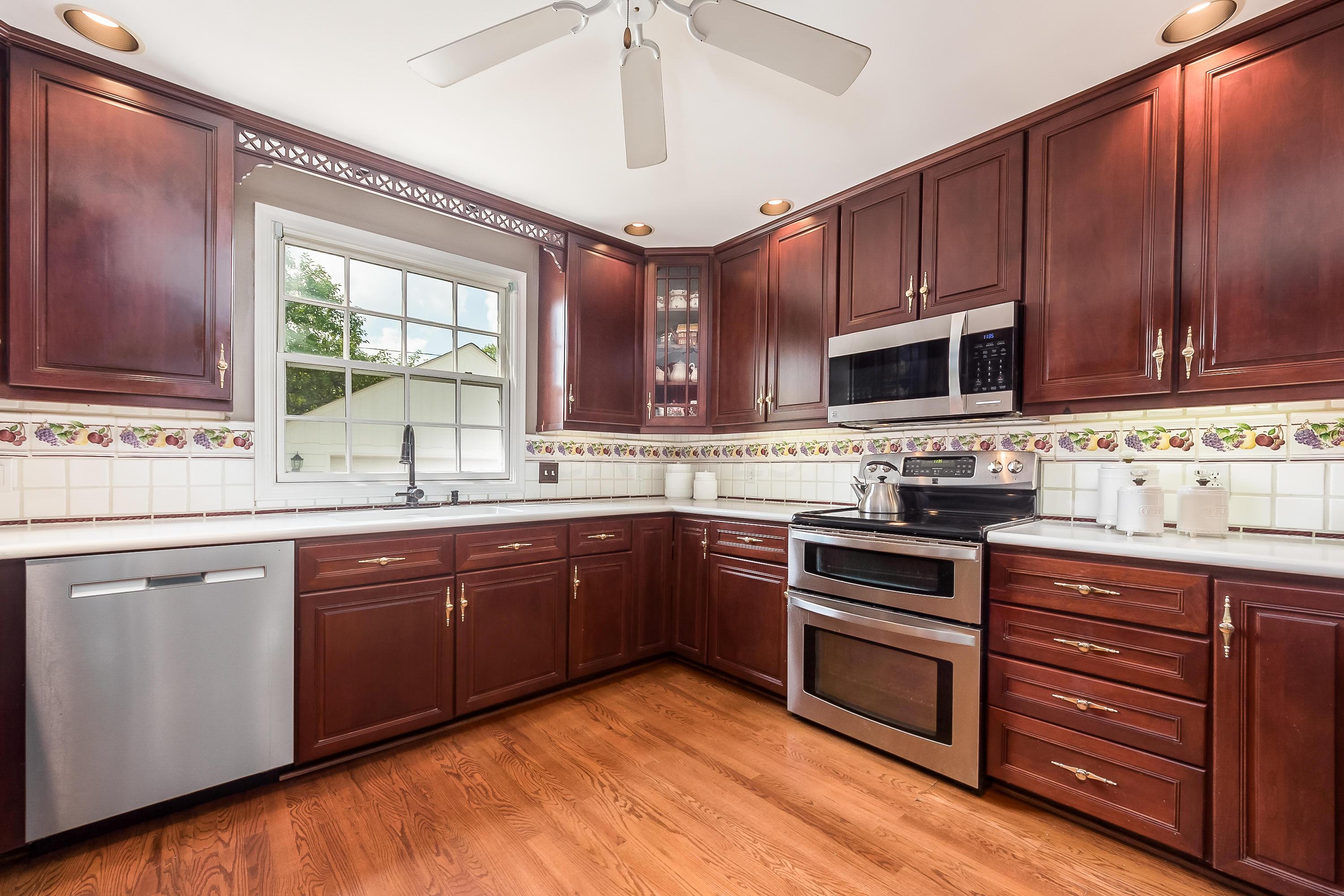 2271 Brixton Road Columbus, OH 43221 - Photo 15 of 55 Gallery Image 15
