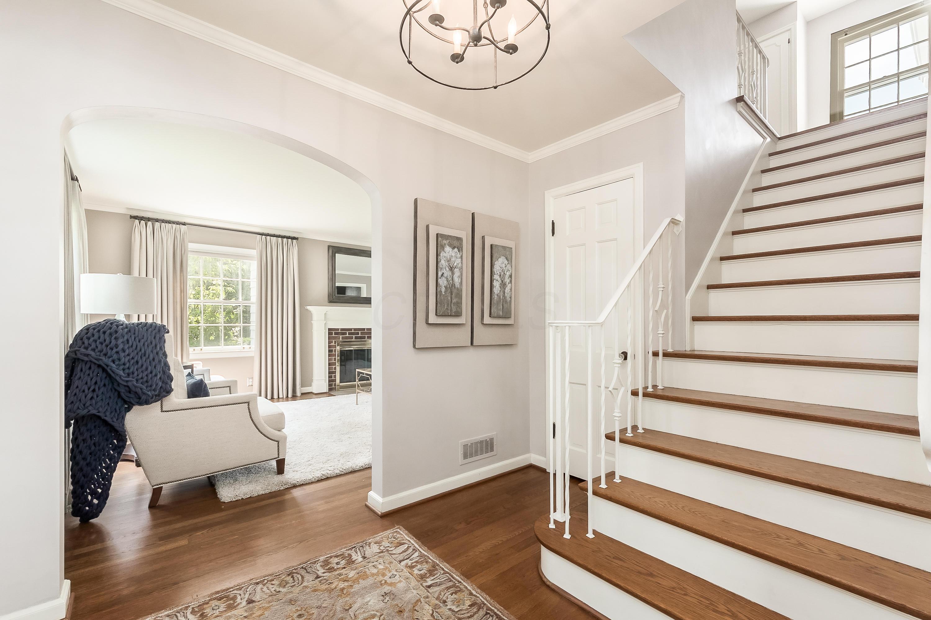 2271 Brixton Road Columbus, OH 43221 - Photo 2 of 55 Gallery Image 2