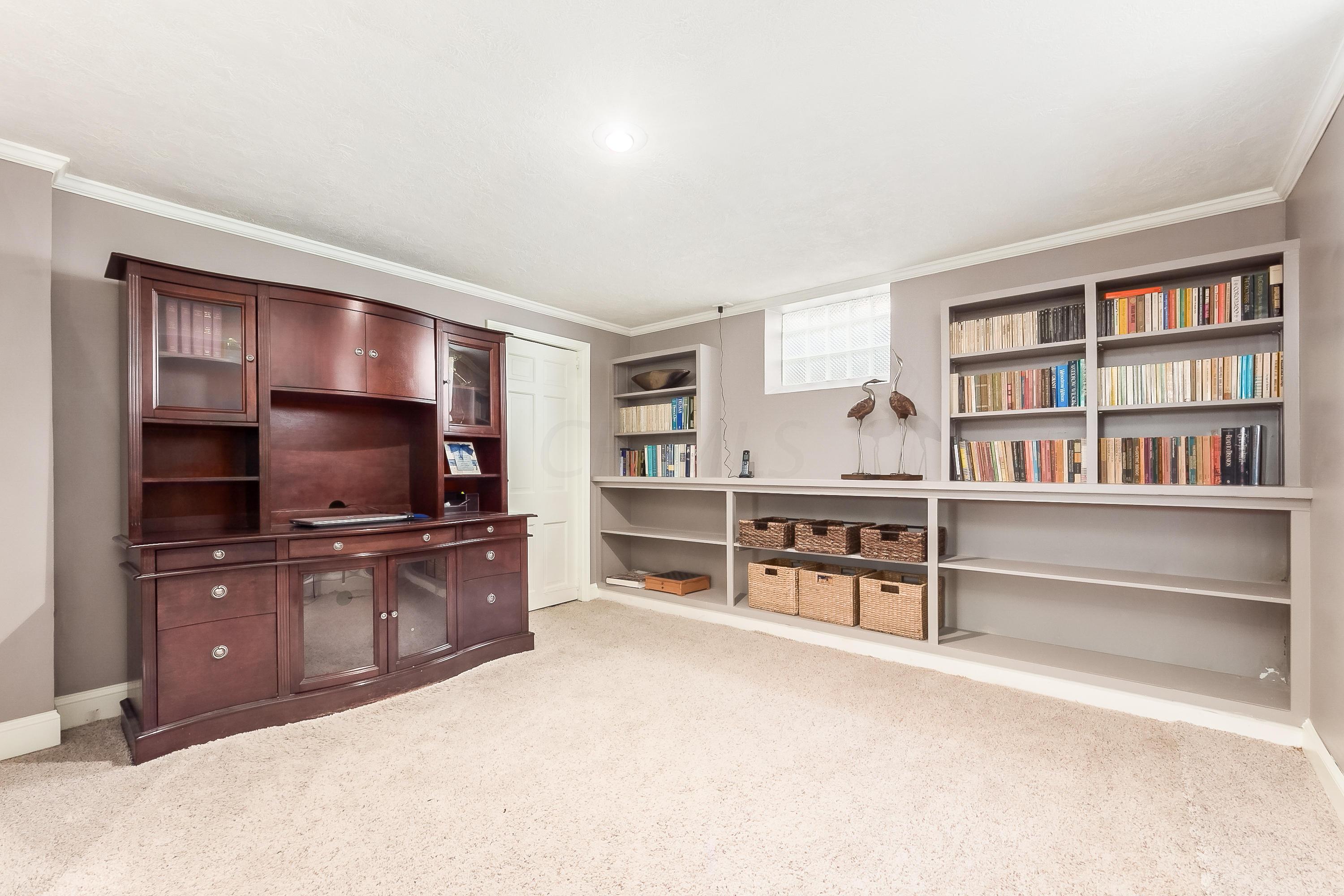 2271 Brixton Road Columbus, OH 43221 - Photo 21 of 55 Gallery Image 21