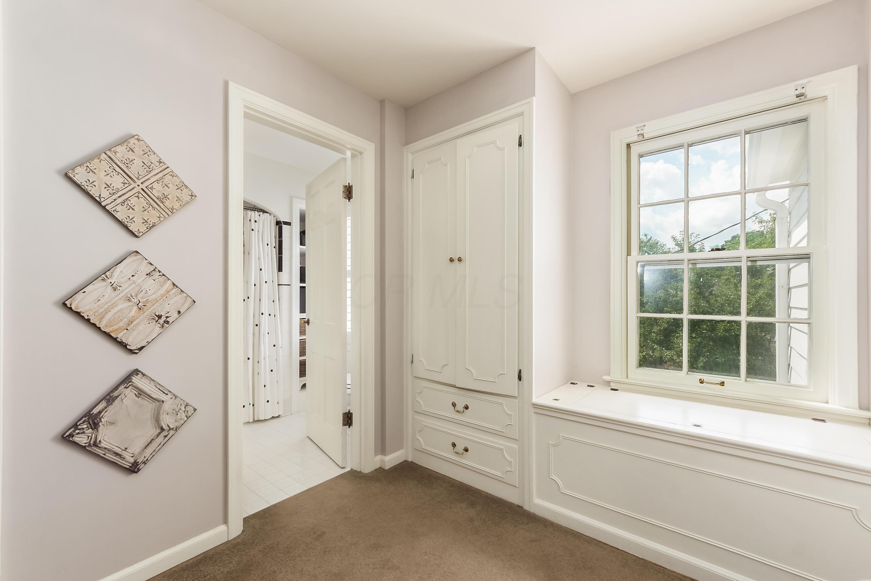 2271 Brixton Road Columbus, OH 43221 - Photo 24 of 55 Gallery Image 24
