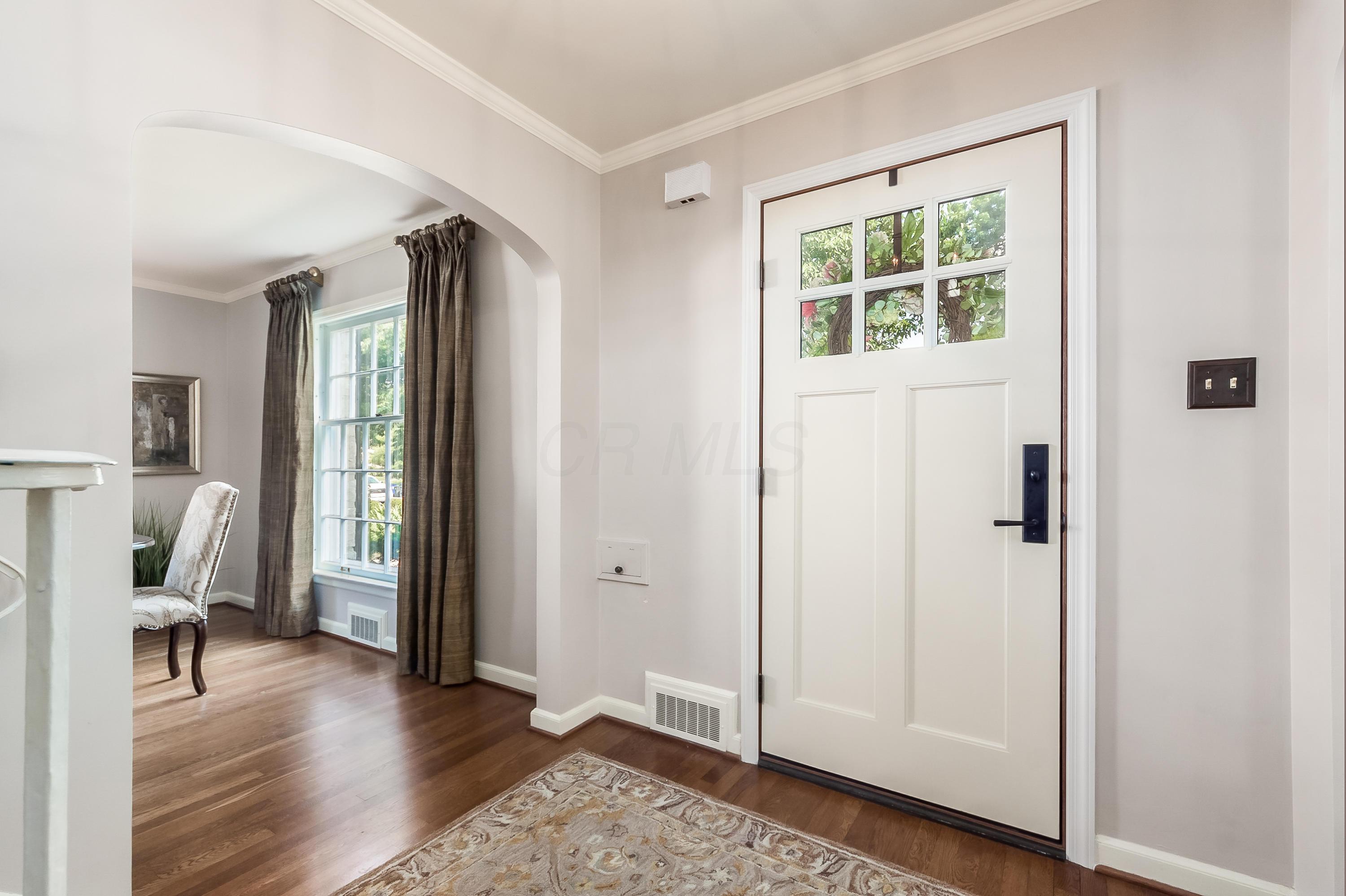 2271 Brixton Road Columbus, OH 43221 - Photo 4 of 55 Gallery Image 4
