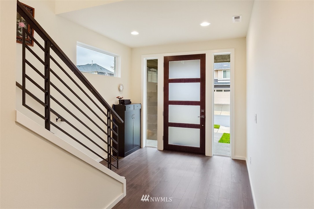 3905 168th Place Southeast Bothell, WA 98012 - Photo 2 of 25