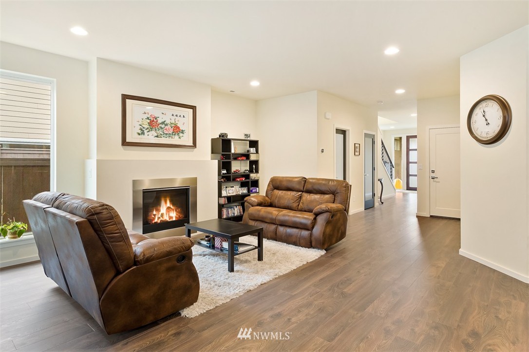 3905 168th Place Southeast Bothell, WA 98012 - Photo 3 of 25
