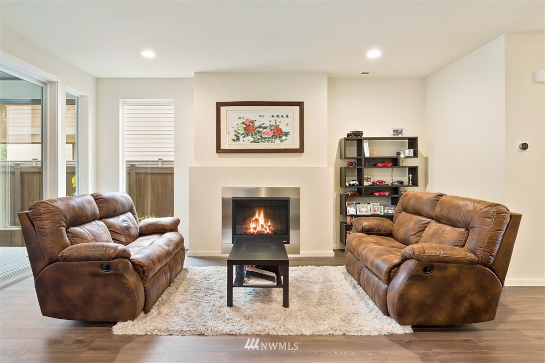 3905 168th Place Southeast Bothell, WA 98012 - Photo 4 of 25