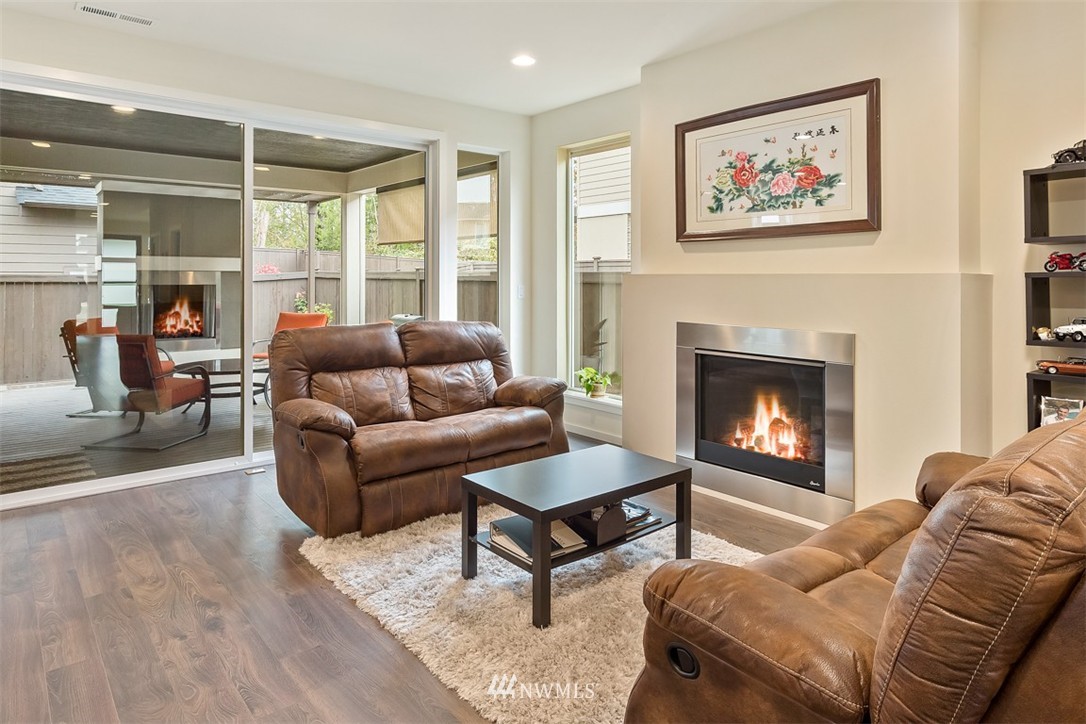 3905 168th Place Southeast Bothell, WA 98012 - Photo 5 of 25