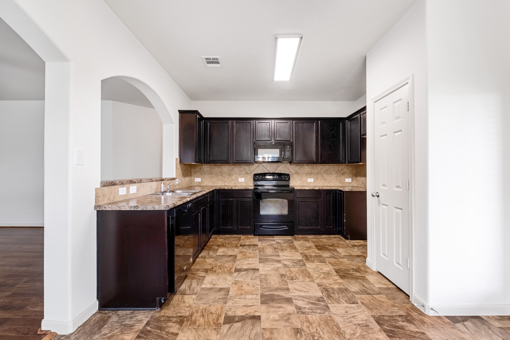 406 Old Peak Road Georgetown, TX 78626 - Photo 12 of 23 Gallery Image 12