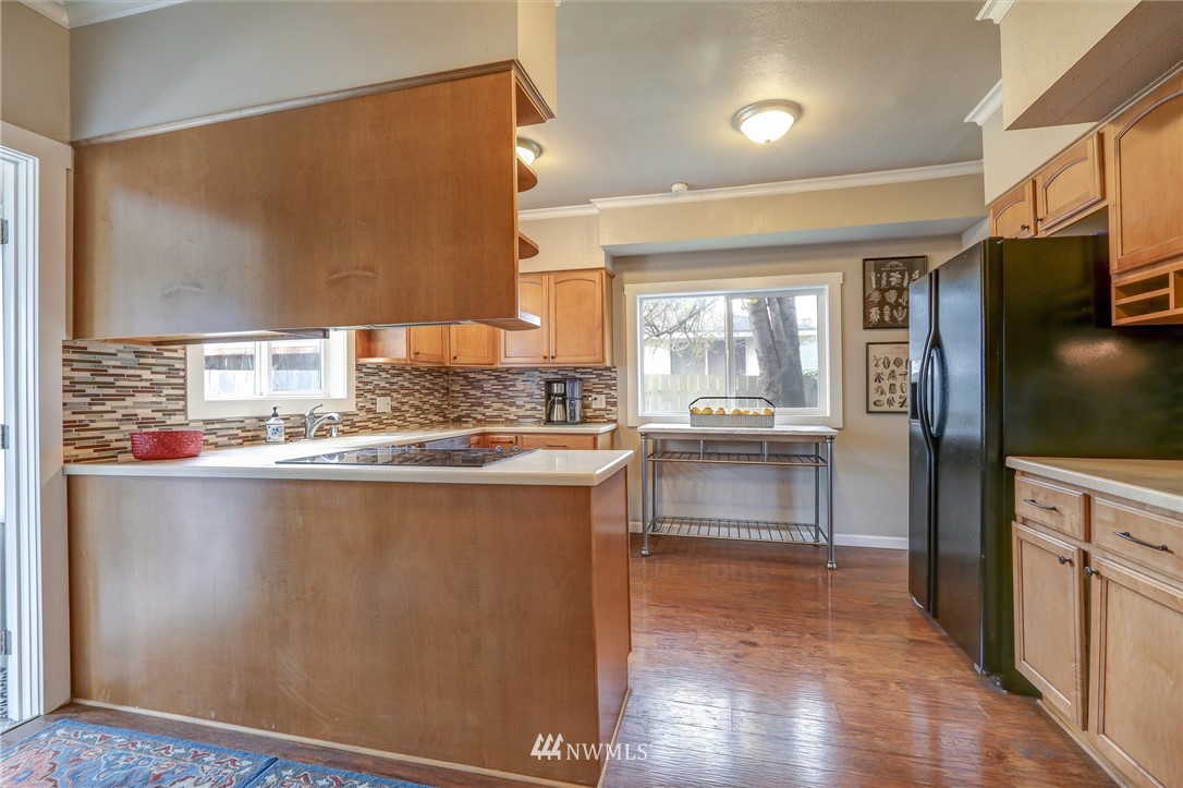 3015 Perry Avenue Bremerton, WA 98310 - Photo 12 of 28 Gallery Image 12