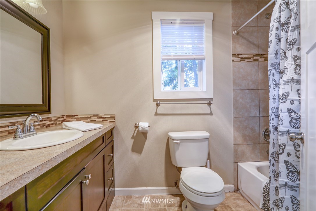3015 Perry Avenue Bremerton, WA 98310 - Photo 18 of 28 Gallery Image 18
