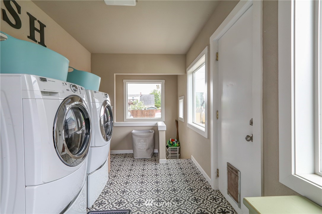 3015 Perry Avenue Bremerton, WA 98310 - Photo 23 of 28 Gallery Image 23