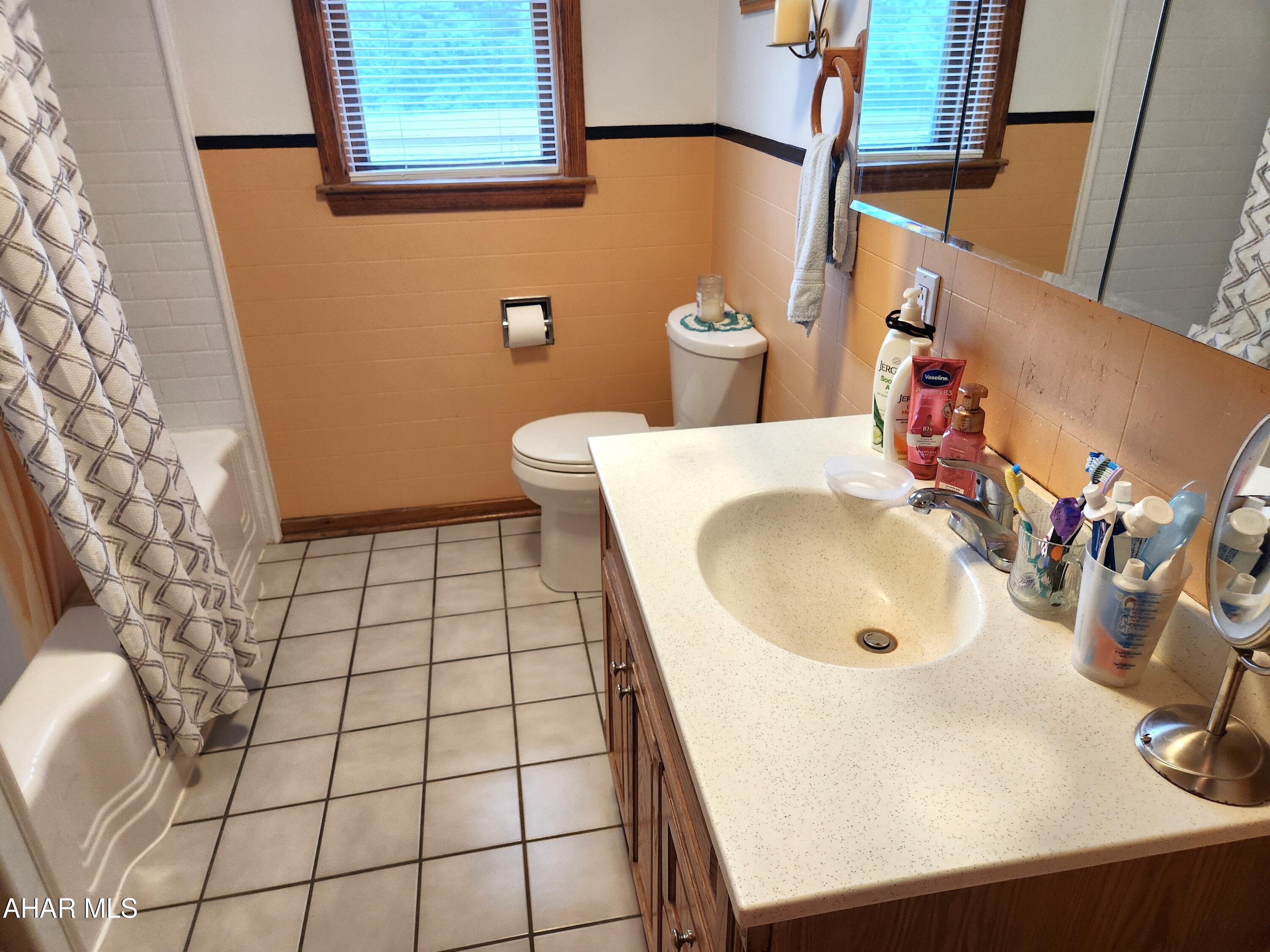 4730 Cortland Road New Paris, PA 15554 - Photo 14 of 44