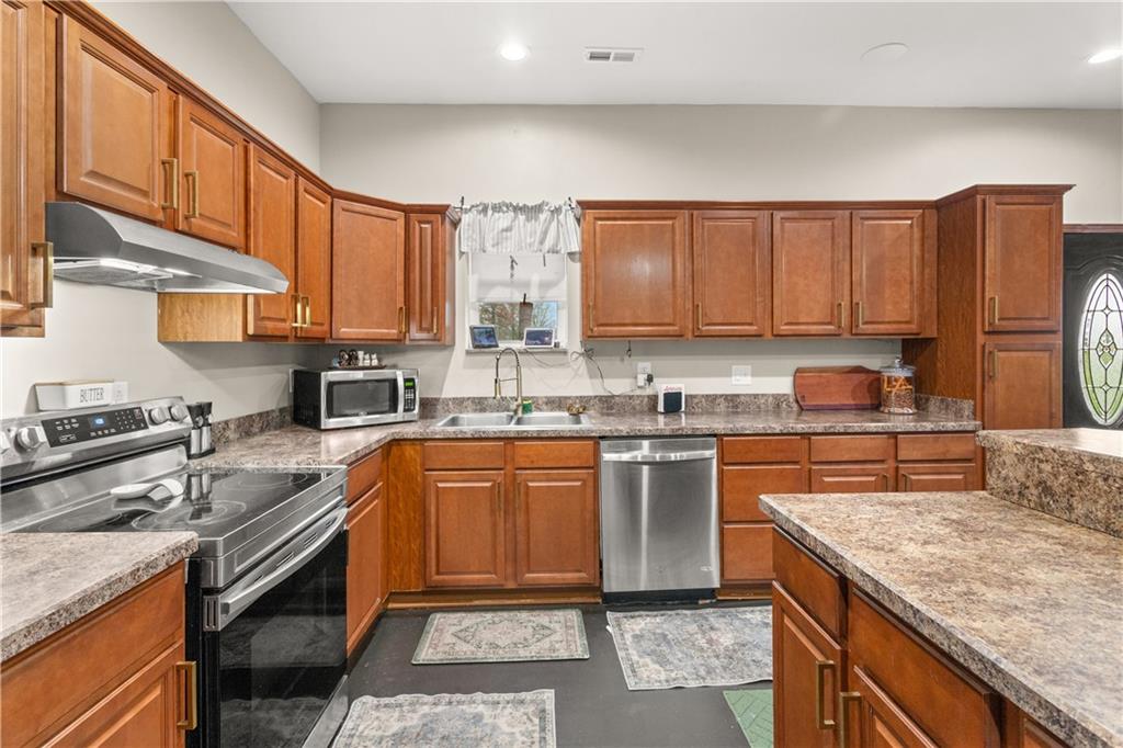 500 South Missouri Street Green Ridge, MO 65332 - Photo 23 of 39