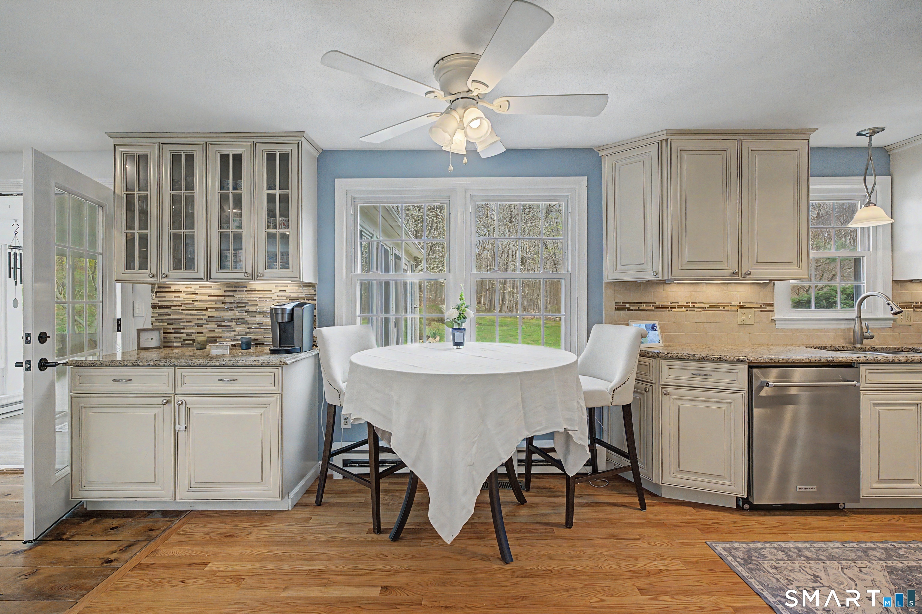 258 Opening Hill Road Madison, CT 06443 - Photo 4 of 37