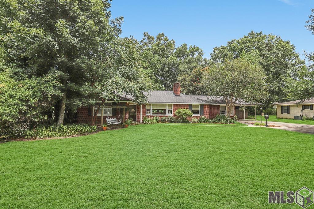 9119 Redbud Street Baton Rouge, LA 70815 - Photo 1 of 20 What a Lot!