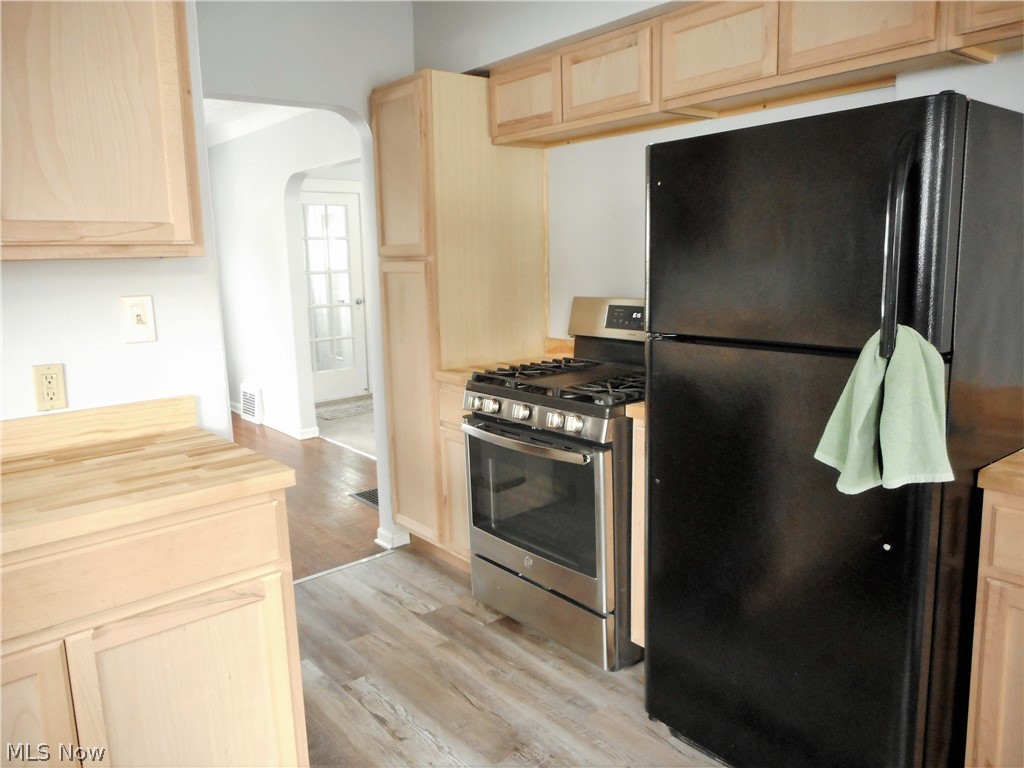 3554 Tullamore Road Cleveland, OH 44118 - Photo 2 of 28 Look at this Brand New Kitchen! New Flooring, Cabinets w/ Pantry & Countertops