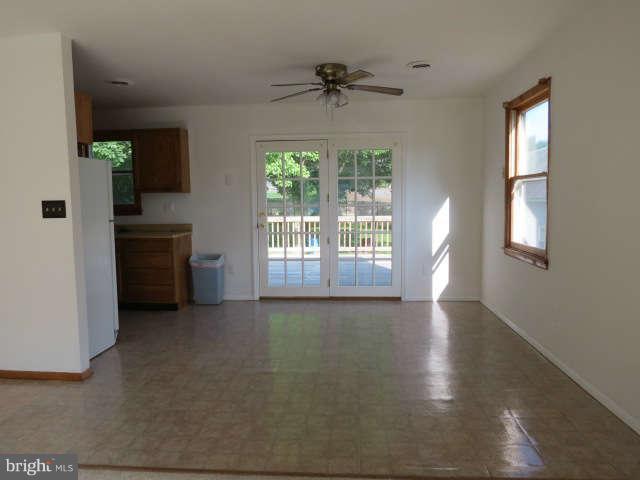 3128 Vineyard Road Falling Waters, WV 25419 - Photo 9 of 17 Dining Room